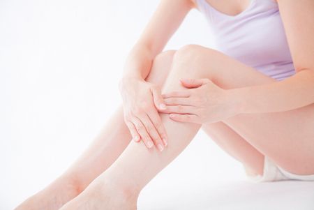 カミソリ刺激 肌が弱い すぐ生える 黒いポツポツが残る 面倒だったムダ毛のお手入れが肌に負担をかけずに最短4分で解決できた秘訣 男子も必見